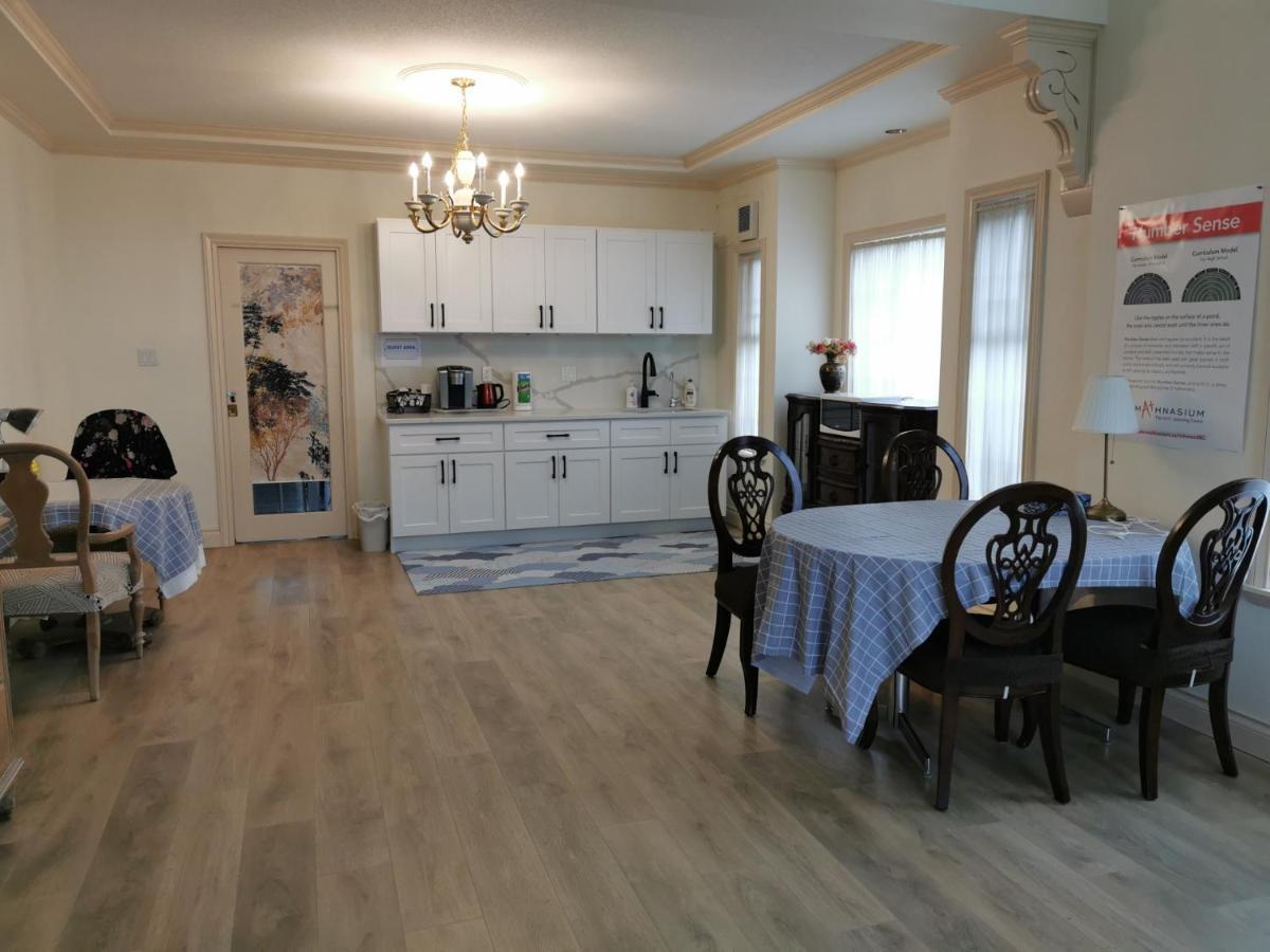Bed and Breakfast Go House Ричмонд Екстер'єр фото
